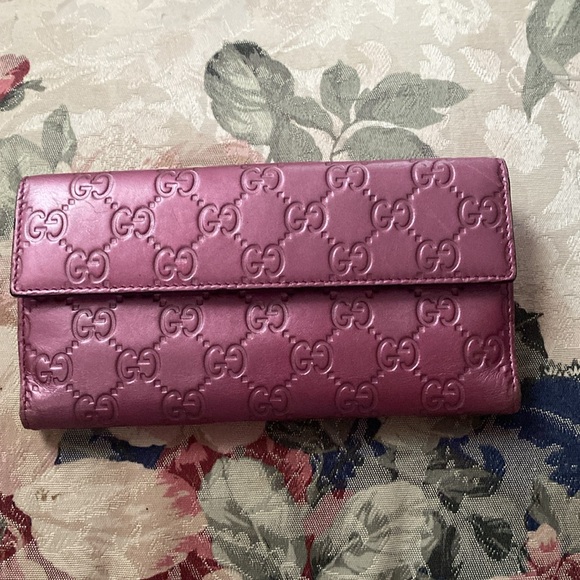 GUCCI GUCCISSIMA LEATHER HEART LONG WALLET PRETTY PRELOVED - Picture 2 of 10